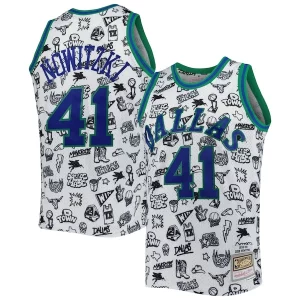 Accattivante Dirk Nowitzki Dallas Mavericks 1998/99 Hardwood Classics Doodle Swingman Jersey White